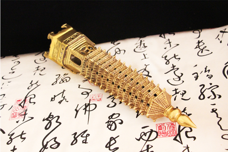 Khai trương đồng nguyên chất 9 lớp 13 lớp Văn Xương trang trí bàn văn phòng nghiên cứu giáo dục học sinh nghề nghiệp Wang Wenyi câu đố những đồ vật trang trí phòng khách