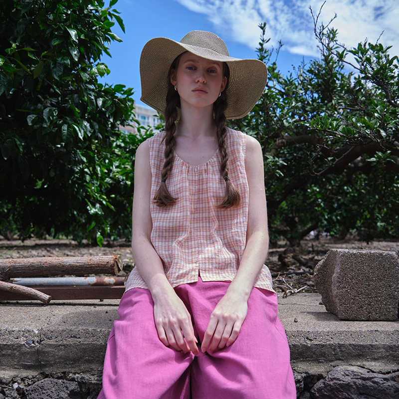Ltoshlroshl Summer Vacation Style Pure Linen Yarn-Dyed Plaid U-Neck Hidden Placket Sleeveless Shirt Top Ltoshlroshl Summer Vacation Style Pure Linen Yarn-Dyed Plaid U-Neck Hidden Placket Sleeveless Shirt Top