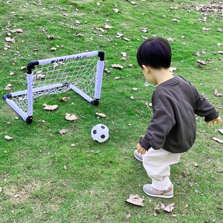 子供用屋外芝生おもちゃ折りたたみ式サッカーゴール子供用サッカーおもちゃガントリー幼稚園屋外スポーツ