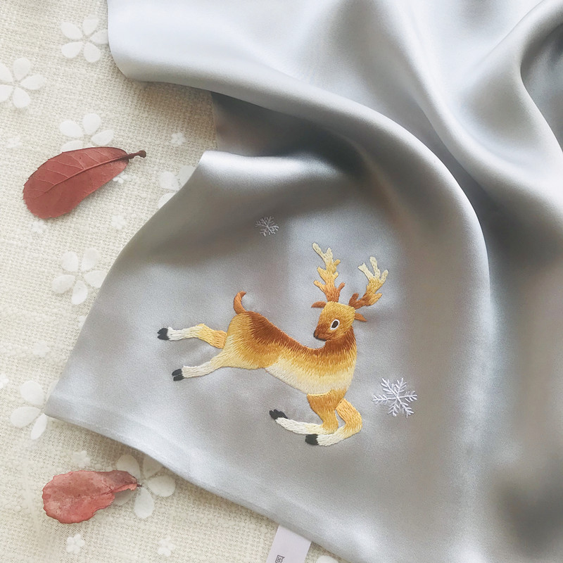 Original silk pure hand-embroidered Su embroidery handkerchief elk snowflake lily of the valley handkerchief 100% mulberry silk Christmas square