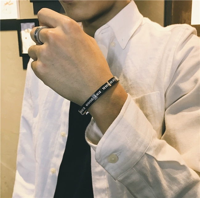 Hàn Quốc ulzzang vòng đeo tay thể thao bằng thép titan - Vòng đeo tay Cuff