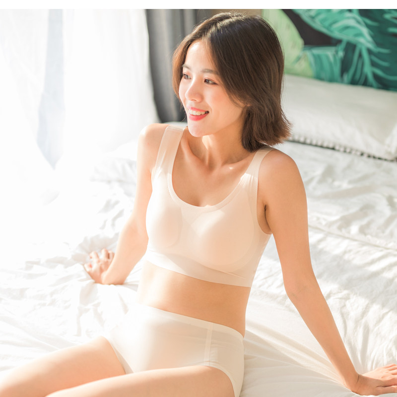 One-piece, no-steel-ring bra-free vest-style coalage lingerie brief teenage girl with a thin piece of sleep yoga