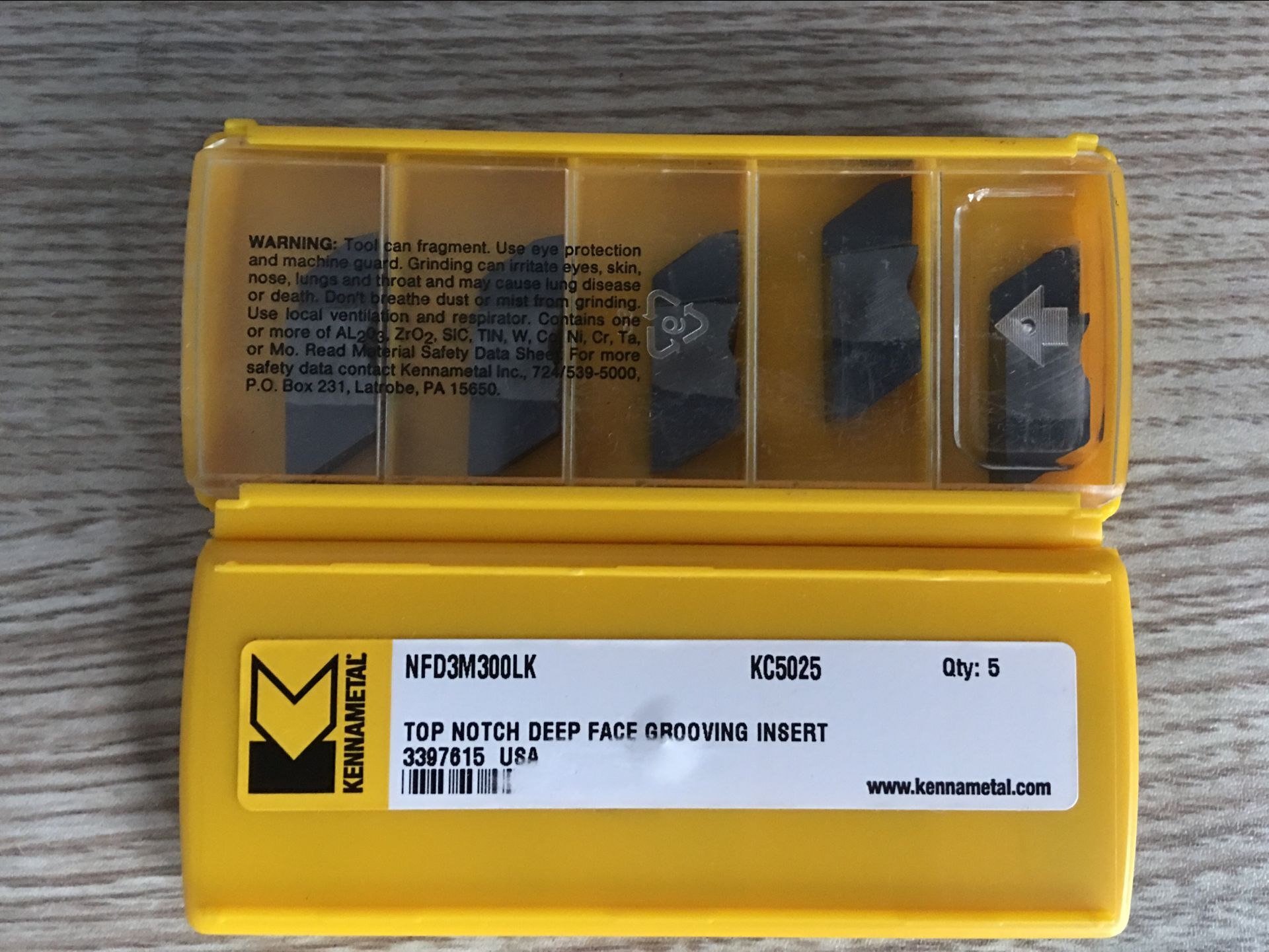 Authentic Kenner blade NFD3M300LK KC5025, please ask for a price before shooting, thank you!