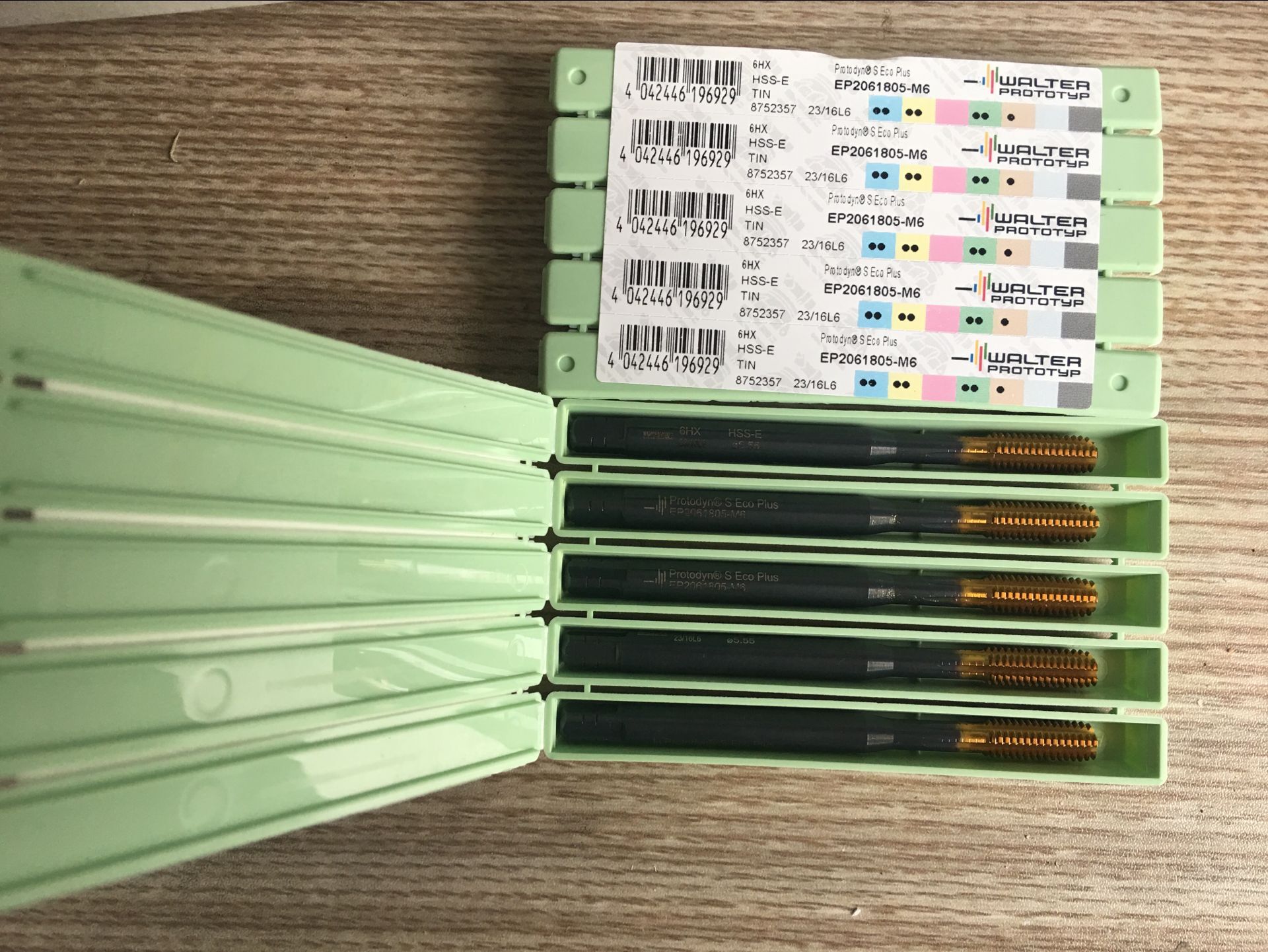 Authentic Walther screw attack EP2061805-M6 ask pro-people to make a previous request for an RFQ Thank you 