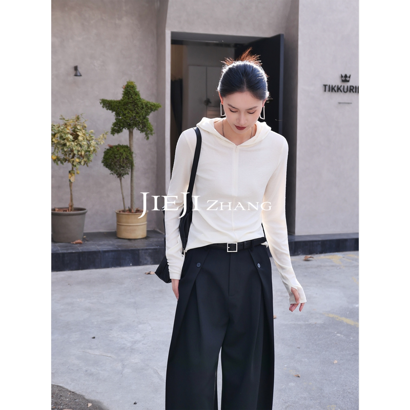 Zhang Qi Jieji White Sweatshirt for Women, Simple Hooded Long-Sleeve Top, Loose Casual Base Shirt for Spring 2026
