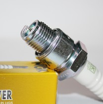 NGK platinum spark plug for two-stroke boat hook-up accessories Motorboat speedboat outboard machine B7HS BR7HS-10