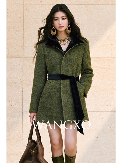Wangxo｜Cloud-Like Fluffy Wool Loop Fabric｜Color-Blocked Velvet Triangular Lapel Belt H-Shaped Coat
