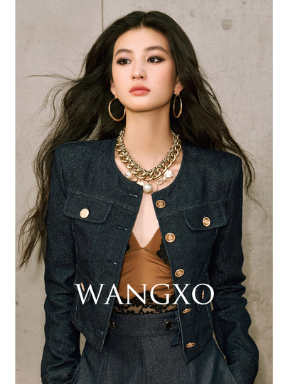 WANGXO｜Изысканный блестящий шелковый твил, классическая натуральная кожа｜Трехмерные накладные карманы, укороченный жакет до плеч и расклешенная юбка