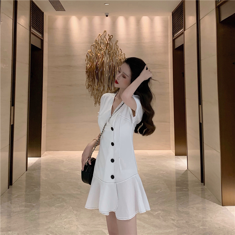 VK旗艦店 韓國風小眾V領單排扣鏤空短袖洋裝