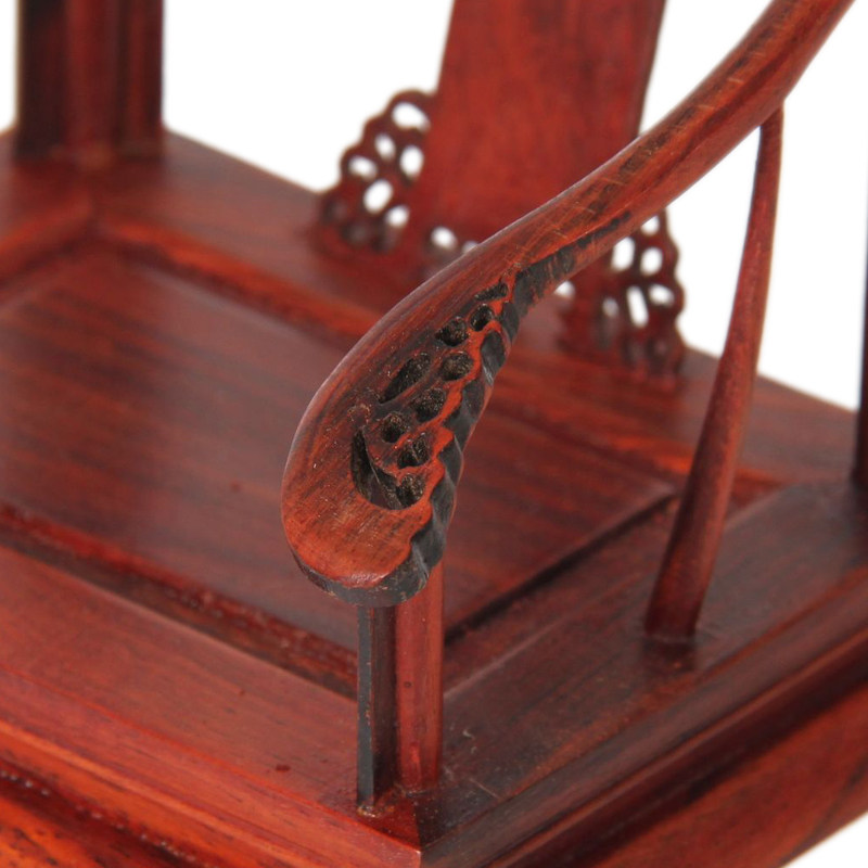 ľʯ��Լ�Ҿ�ģ�Ͱڼ�2011092206