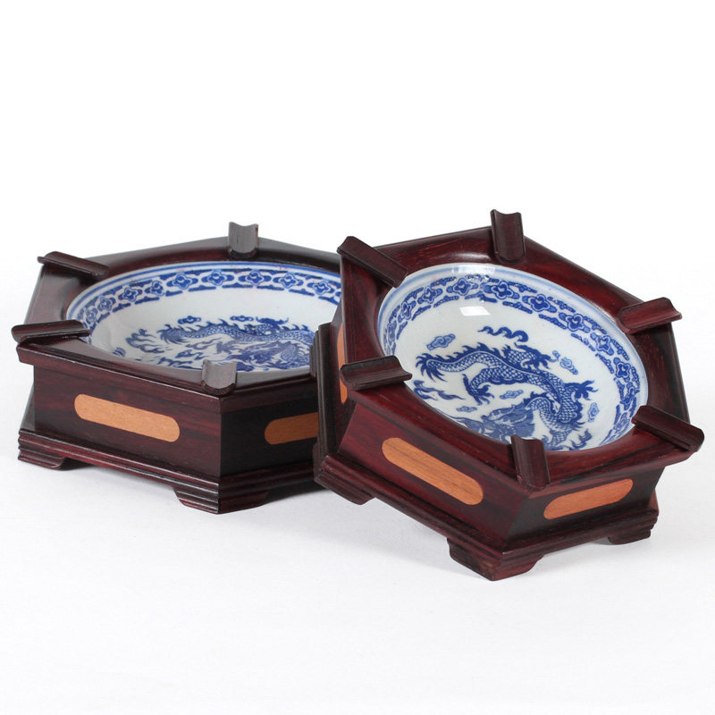 ľʯ��Լ�໨�������̻Ҹ�2012090668a