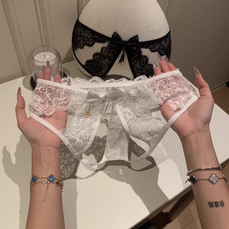 Bow Lace Panties for Women, Antibacterial, 2025 New Style, Low-Waist, Sexy and Hot, Back Hollow Triangle Shorts