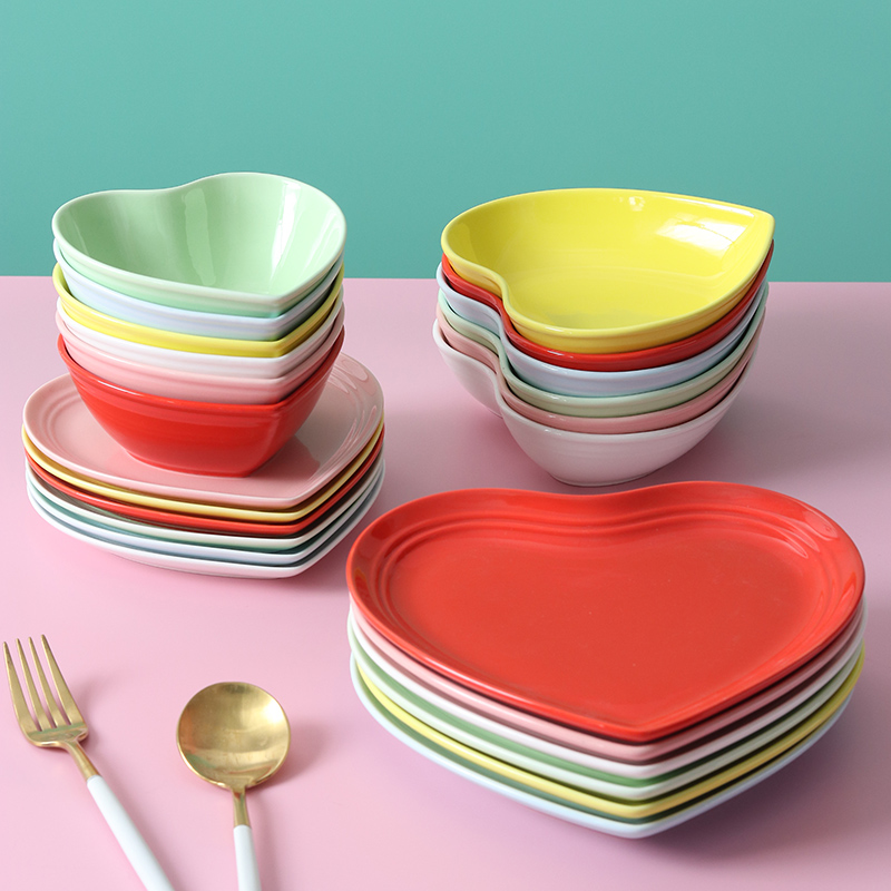 Ceramic heart-shaped bowls tray lovers Tableware Peach Hearts Sweet Dishes Sweet Soup Bowls with Dishes Steamed Egg Bowls Cute bowls Home