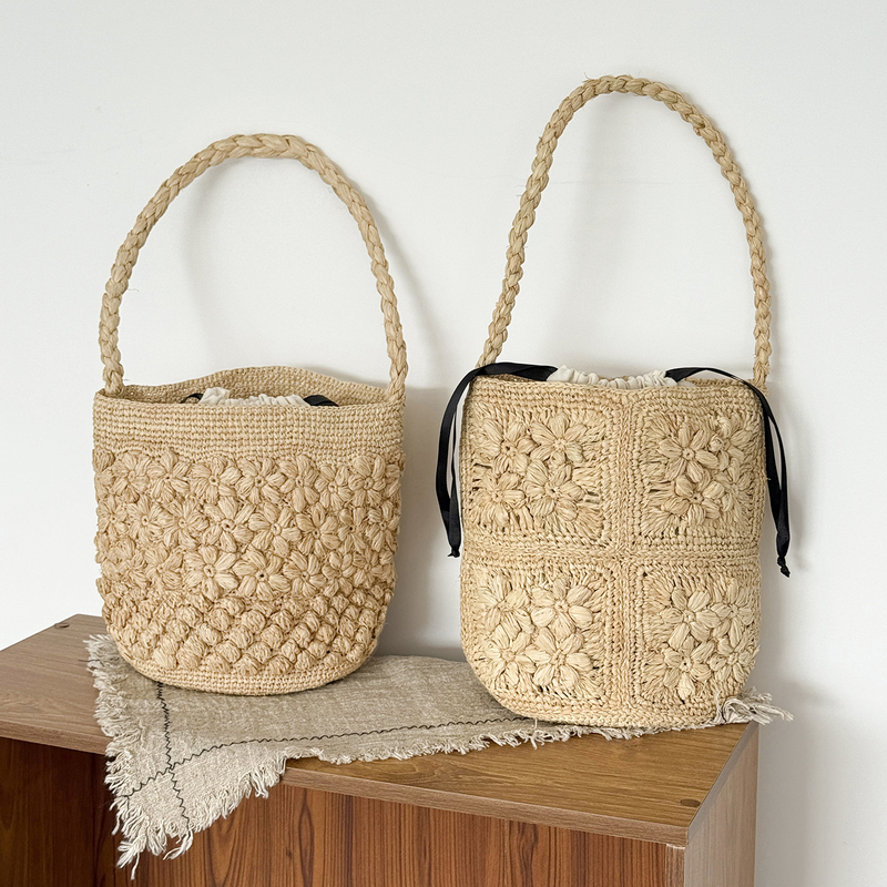 French Retro Resort Style Raffia Handmade Bucket Woven Bag Seaside Beach Bag One-Shoulder Hand-Held Straw Bag Summer French Retro Resort Style Raffia Handmade Bucket Woven Bag Seaside Beach Bag One-Shoulder Hand-Held Straw Bag Summer