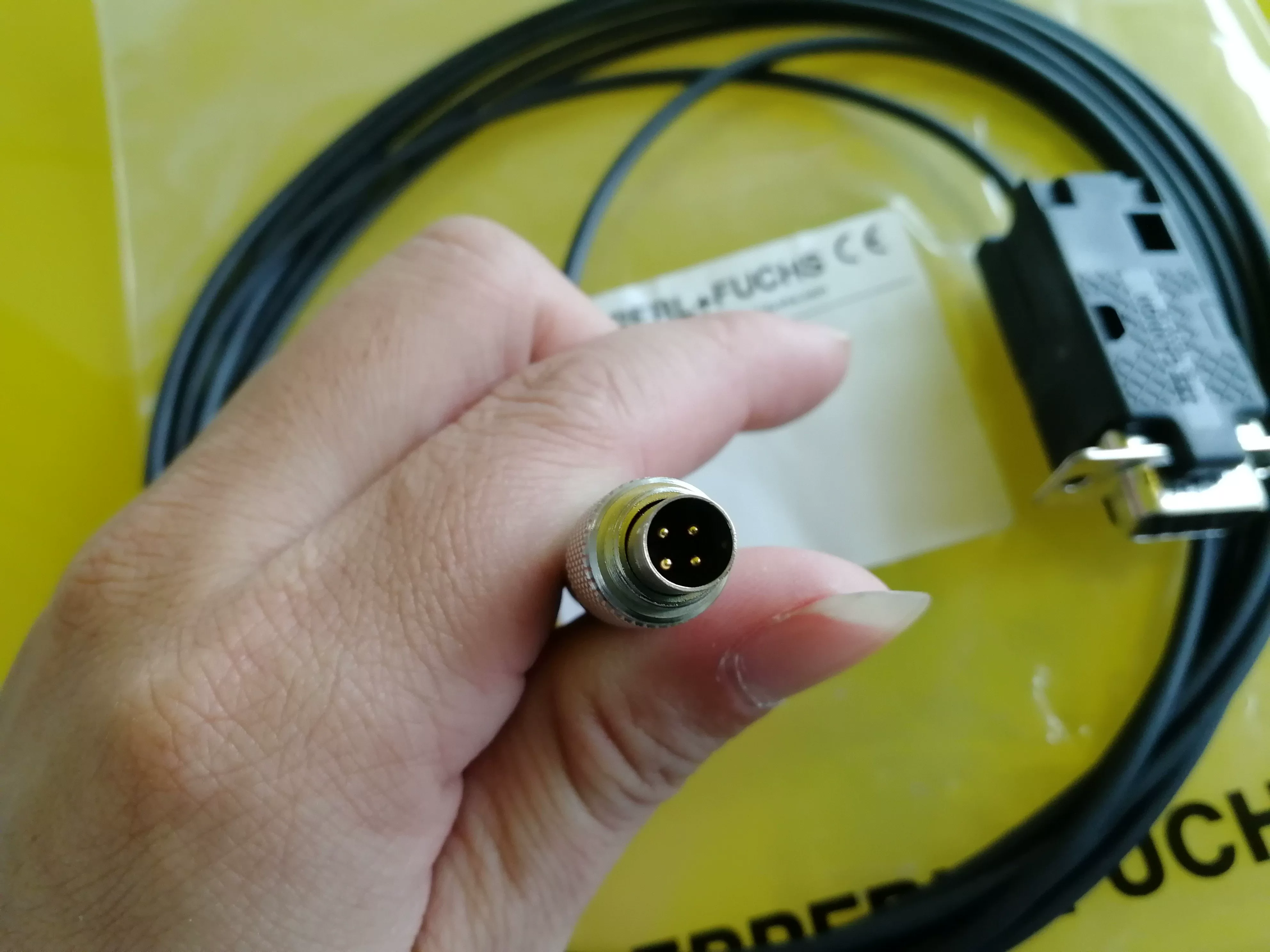 Соединительный кабель P+F Pepperl+Fuchs UC-30GM-R2 оригинал без просрочки доставка бесплатно кабель конфигурации K-ADP-USB