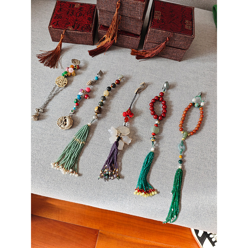 Follow the country's elegant new middle style clothing pressing flap hanging accessories 6 are all too elegant and wonderful-Taobao