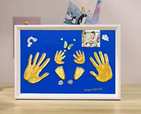 Семейный портрет в белой рамке + голубая грязь + пыленепроницаемая фотография, напечатанная бесплатной золотой краской