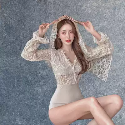 One-piece swimsuit female summer sunscreen sexy belly thin fairy fan hollow 2021 new hot spring students with sand