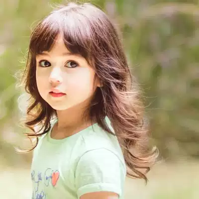 Beautiful female baby picture poster pregnant women preparing for pregnancy and prenatal education photo painting mixed-race baby wall stickers BB wall stickers newspaper stickers