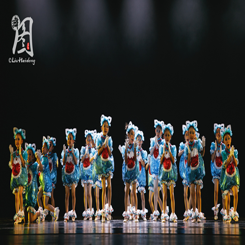 Phong cách sen nhỏ thứ chín toot bar trang phục trẻ em khiêu vũ trẻ em trình diễn sequin tùy chỉnh mới thời trang trẻ em nam