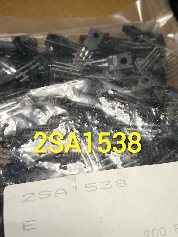 2SA1538 A1538 оригинальный импортный совершенно новый дисплейный транзистор TO-126 Изображение 1