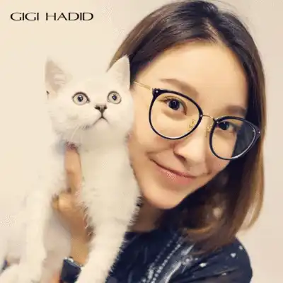 Fan Qiqi with glasses female ultra light titanium 251 retro Korean round frame myopia glasses frame tide lindafarrow