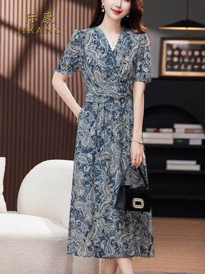 Hangzhou-vestido de crepé de seda china, novedad de 2025, seda de morera, gran marca, falda de verano de manga corta con cuello en V estampada para mamá