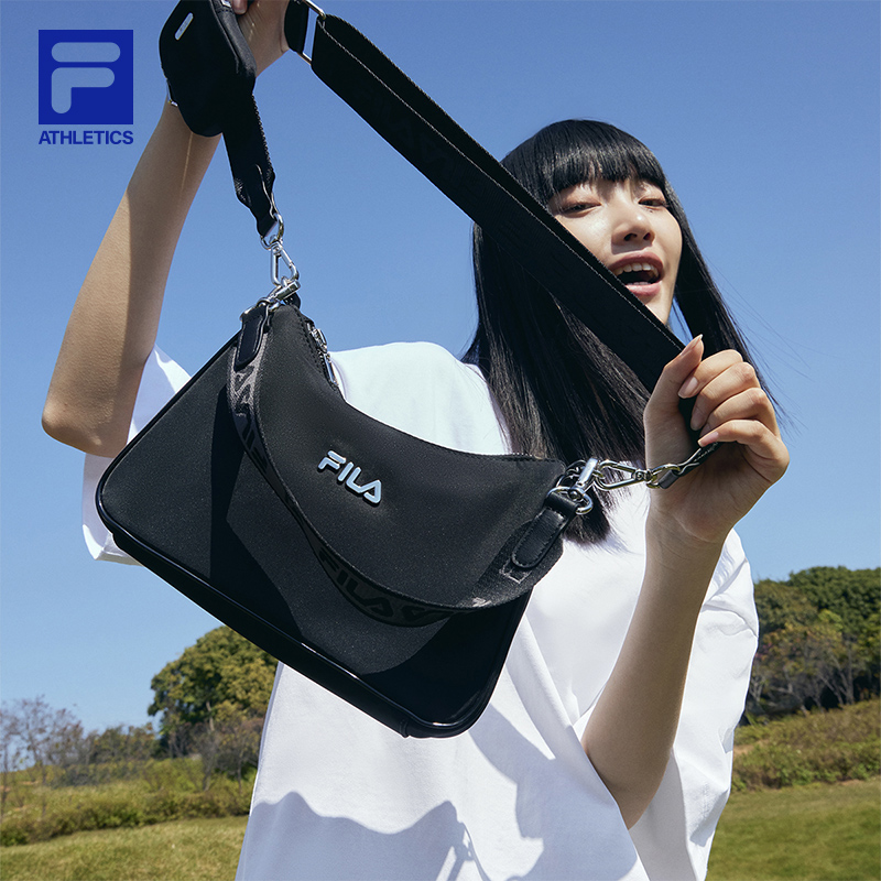FILA フィラ スポーツ スモール ショルダーバッグ レディース バッグ アンダーアームバッグ カジュアルバッグ メッセンジャーバッグ ハンドバッグ ファッション ショルダーバッグ ブラック
