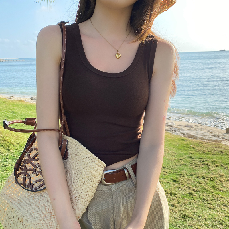 Meiladeka Brown Camisole for Women, Suitable for Layering in Spring and Summer 2026, New Slim-Fit Sleeveless Top for Outerwear