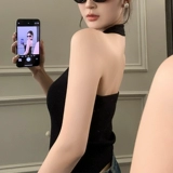 龙妹 Трикотажная черная майка без рукавов, летний жилет, изысканный стиль, красивая спина