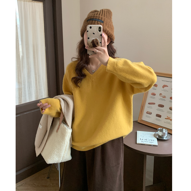 Bright Ginger Yellow V-Neck Pullover Sweater for Women, Korean Style, Loose and Lazy, Soft and Cozy Knitwear, Slimming, Light Yellow