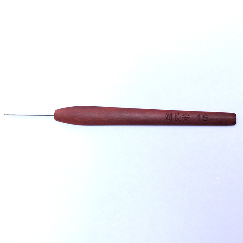 Liu Chang'An Crochet Hook Shanghai Crochet Hook Redwood Handle Crochet Hook Handmade Knitting Crochet Hook Single Piece Collectible Gift Liu Chang'An Crochet Hook Shanghai Crochet Hook Redwood Handle Crochet Hook Handmade Knitting Crochet Hook Single Piece Collectible Gift