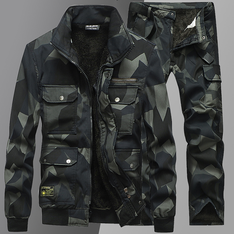 Men's winter plus velvet thickened Tactical training as genuine labor-protection tooling electric welding military fans working to wear camouflate suit