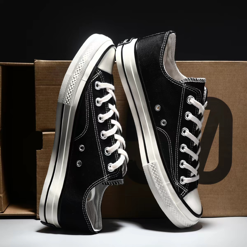 2026 New Classic Black Low-Top Canvas Shoes for Men and Women, Versatile and Breathable, Suitable for Students and Couples, Casual Sneakers, Trendy 2026 New Classic Black Low-Top Canvas Shoes for Men and Women, Versatile and Breathable, Suitable for Students and Couples, Casual Sneakers, Trendy