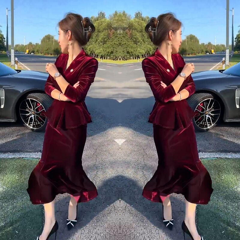 European-Style High-End Velvet Suit for Women 2026 Autumn and Winter New Fashion Wine Red Waist-Cinching Top + Hip-Hugging Skirt