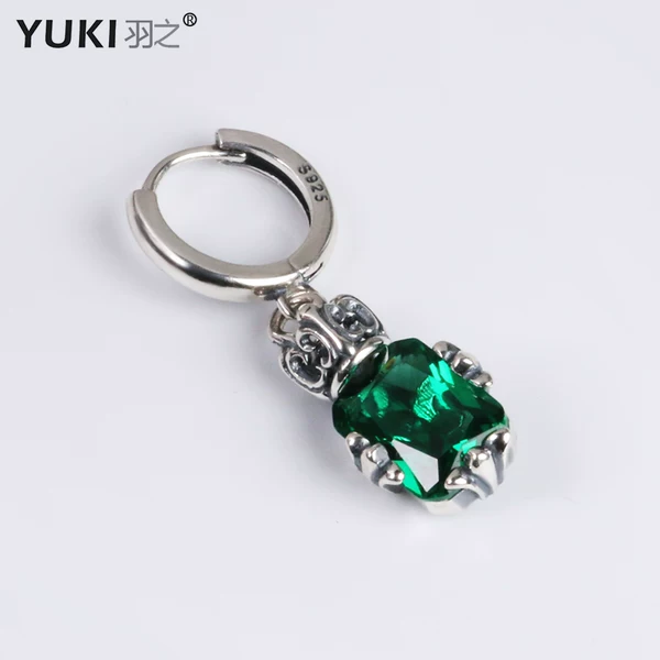 Товары от 羽毛旗舰店