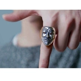 Оригинальный инвентарь выходит из полок