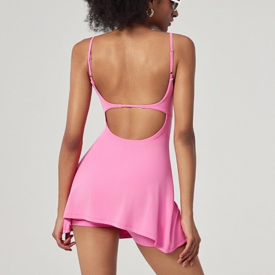 Sportkleid mit schönem Rücken und Hosenträgern, einteiliges Kleid mit Brustpolstern