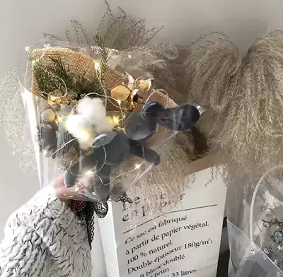 Yoona's chic Korean style ins burst difference to make up the freight hyperlink