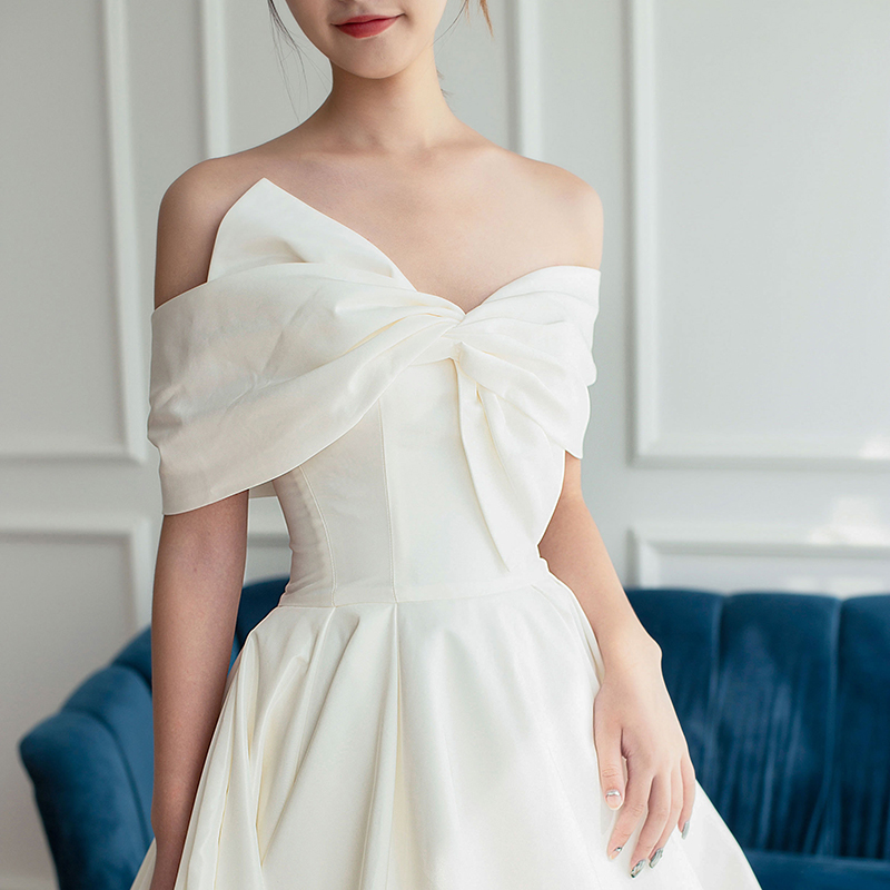 Wedding dress, elite tube top with bow for bride, open shoulders, 2023 collection, city style, french style