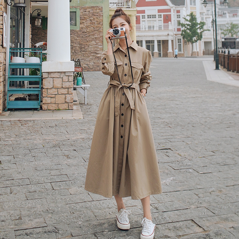 Long-sleeved dress women's spring and autumn 2022 new early autumn French high-end temperament casual khaki shirt skirt