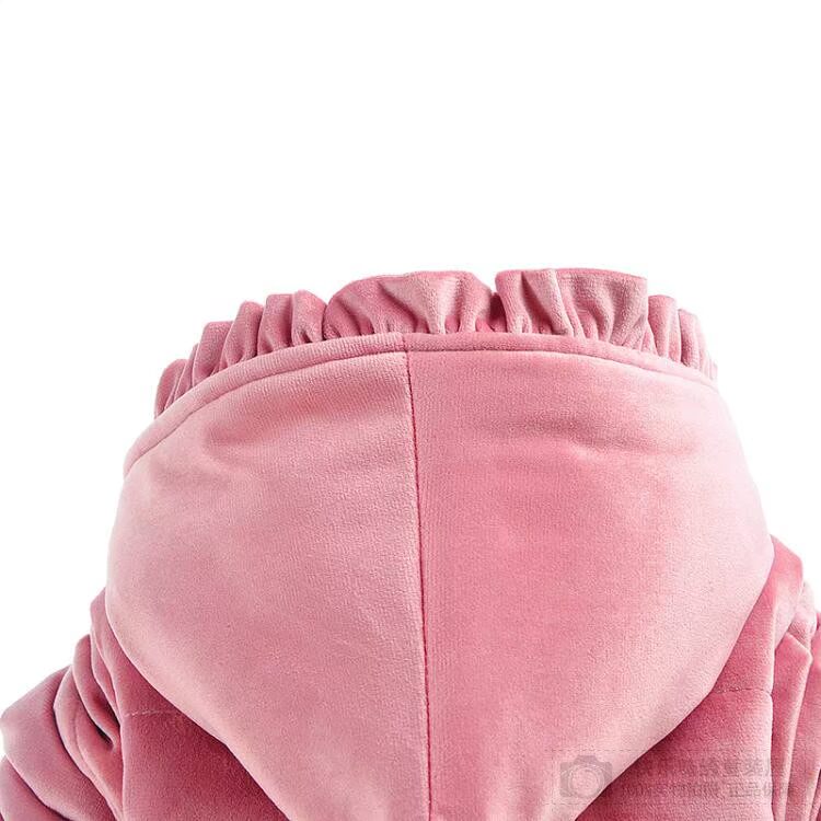 Cô gái mặc áo khoác cotton mùa thu và mùa đông 9 tháng cộng với quần áo nhung trẻ em dày lên 1-2-3 tuổi shop thời trang trẻ em cao cấp