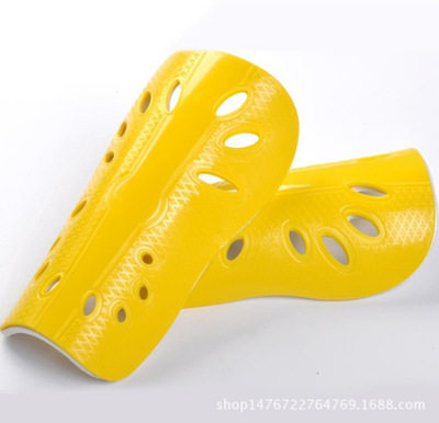 Football leg protector Adult children student ultra-light breathable perforated shield flapper calf plate Football protector