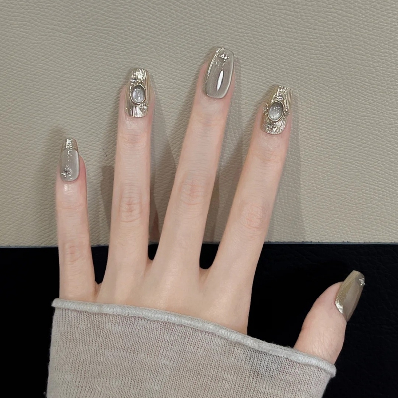 Spring and Summer Manicure, Handmade Wearable Nails, Short Style, Finished Product, Buccellati Cool and Elegant High-End Cat-Eye Nail Patches