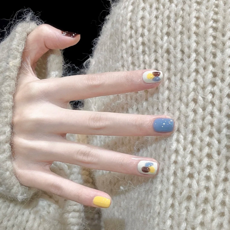 Cute Cream Nail Art Handmade Short Press-On Nails Graffiti Simple Niche Style Color-Blocking Sweet Nail Stickers