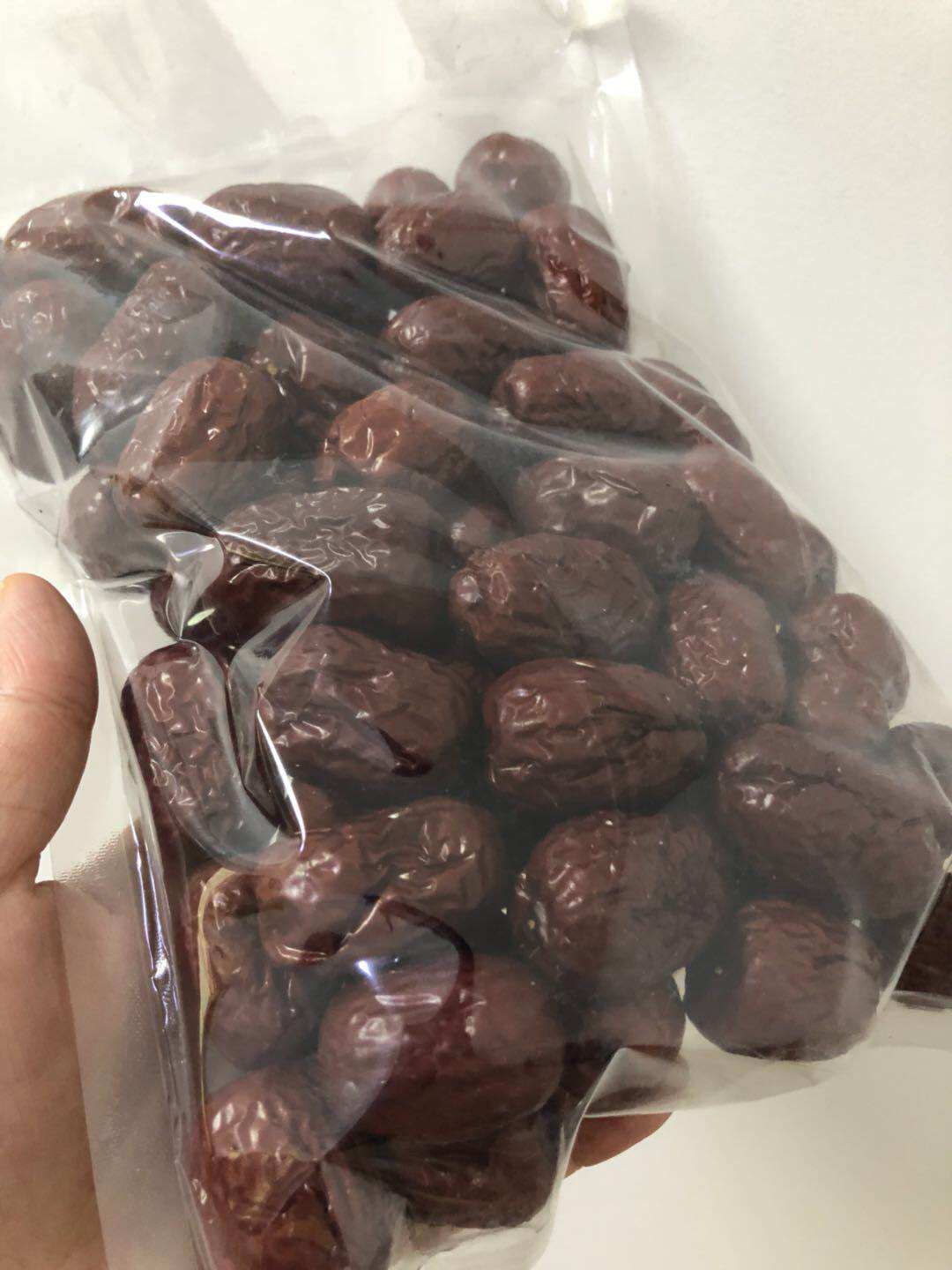 Delicious and sweet, not sour and large Xinjiang red dates, that is, the dates freshly stewed in our shop, a pound