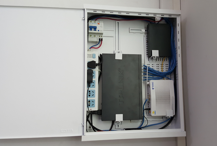 22 12 440 Type Wall Mounted Network Cabinet Cabinet Wall Mounted