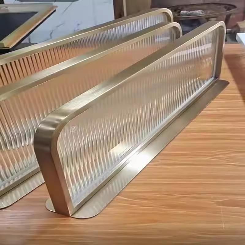 Stainless Steel Genuine Light Luxury Restaurant Low Partition Changhong Glass Screen Internet-Famous Wrought Iron Booth Hollow Decorative Fence