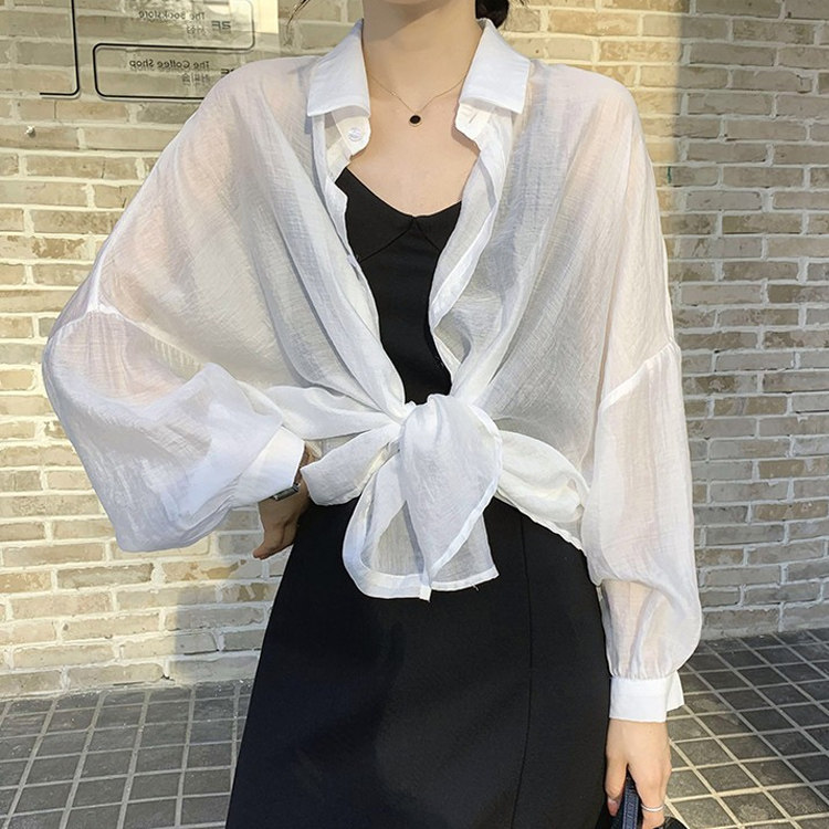Chiffon shirt blouse blouse sunscreen clothes 2021 new thin Western style fashion trend women's wild temperament