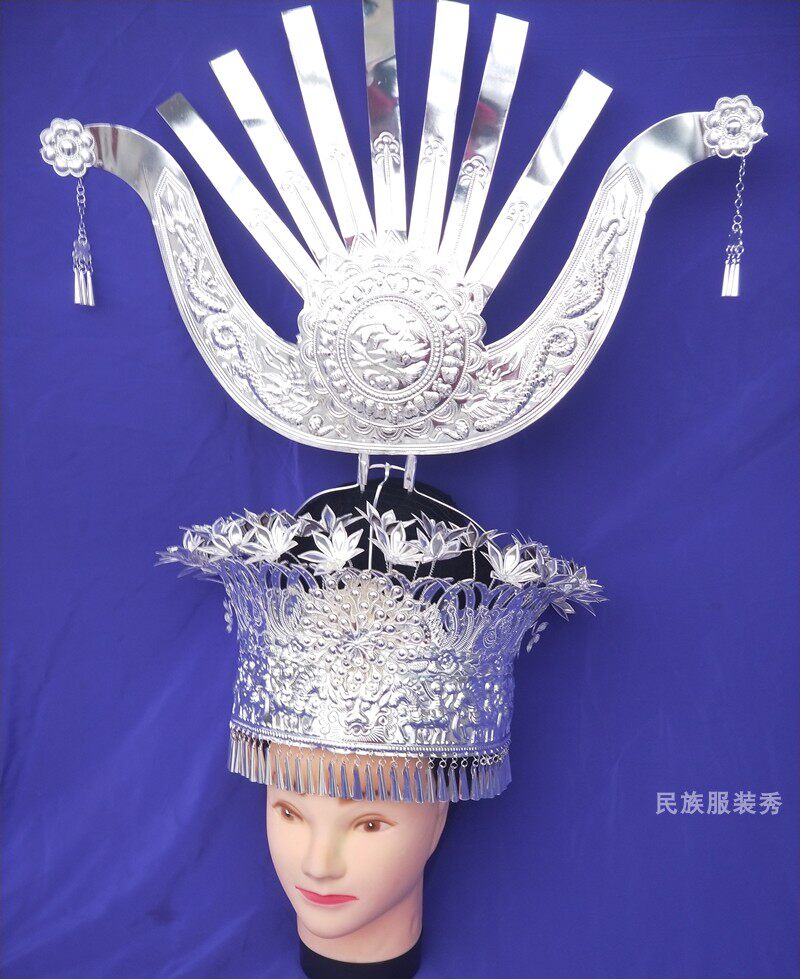 Ethnic minority clothing Silver Miao silver hat This hat with new horns